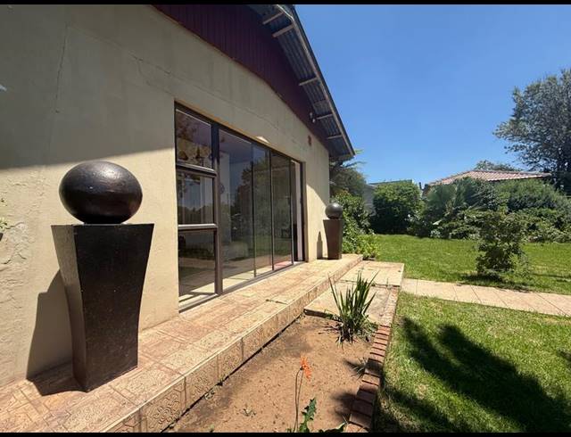 3 BEDROOM HOUSE FOR SALE IN VANDERBIJLPARK CW 4